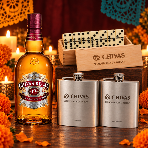 Pack Chivas Regal 12 Años 750 ml con Dominó y 2 Licoreras